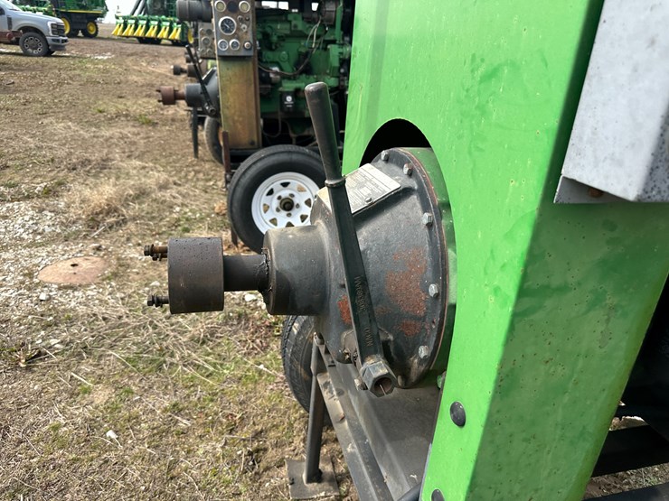 john-deere-4045d-image-15