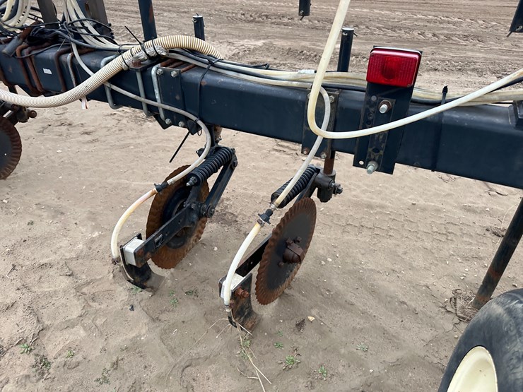 #38848-•-yetter-76"-twin-row-knife-applicator-image-15