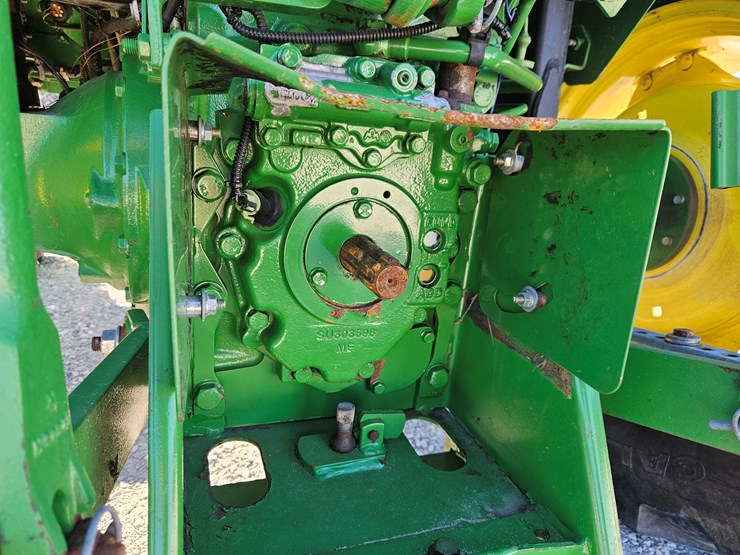 2018-john-deere-5075e-image-13