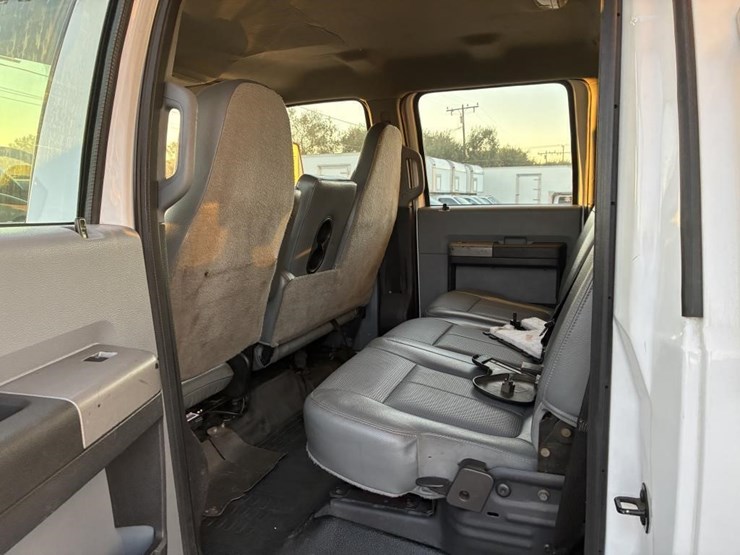 2016-ford-f650-xlt-image-15