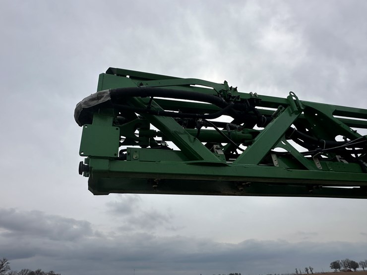 2021-john-deere-r4044-image-62