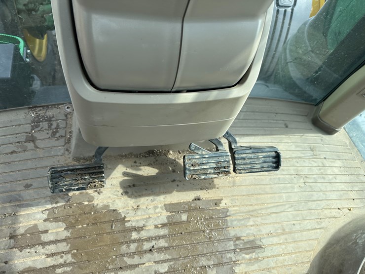 2019-john-deere-8295r-image-57