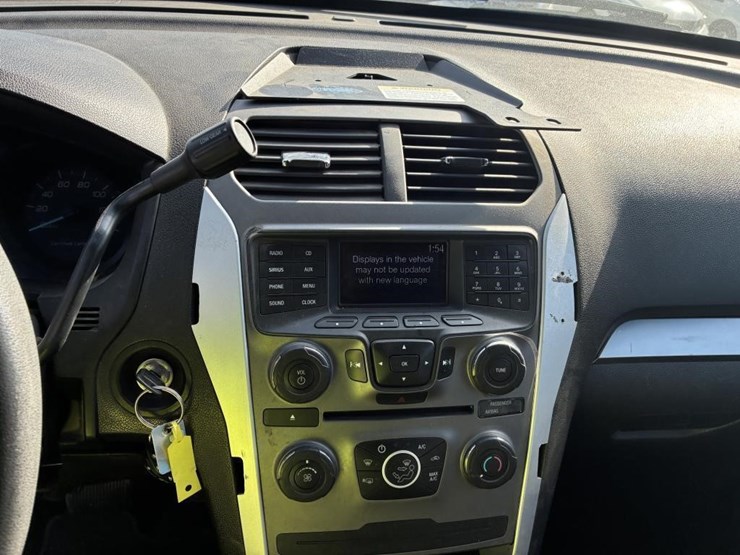 2013-ford-explorer-image-15