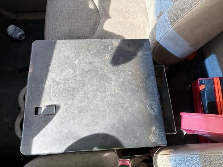 2003-chevrolet-2500-image-15