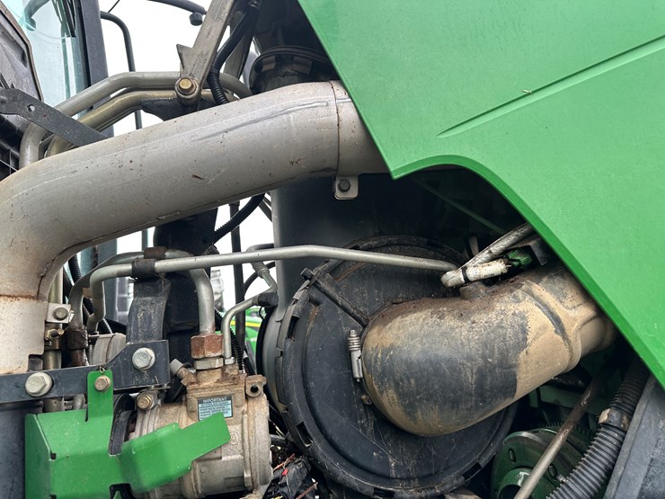 2012-john-deere-8335r-image-60