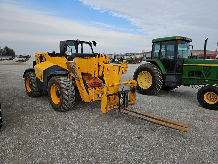 2017-jcb-510-55tc-image-22