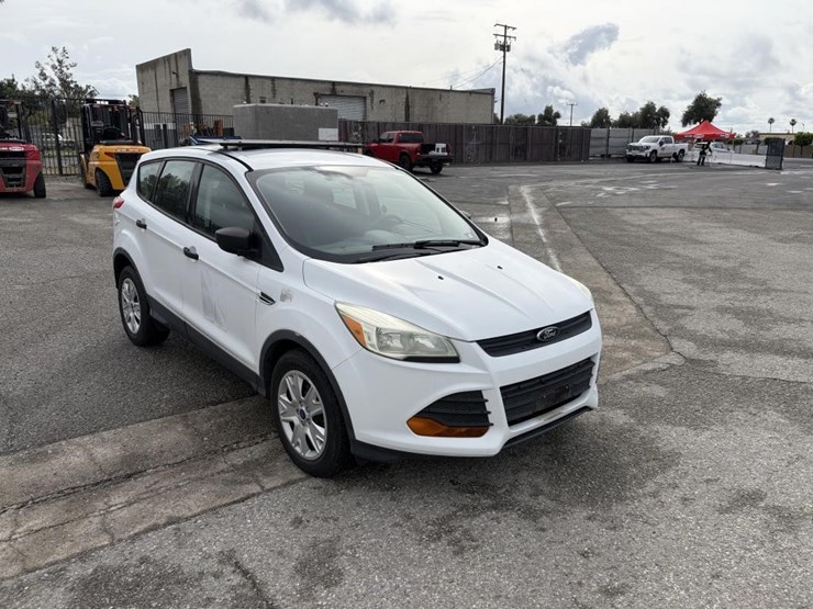 2015-ford-escape-image-2