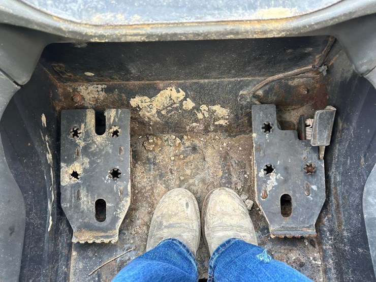 2022-bobcat-t76-image-22