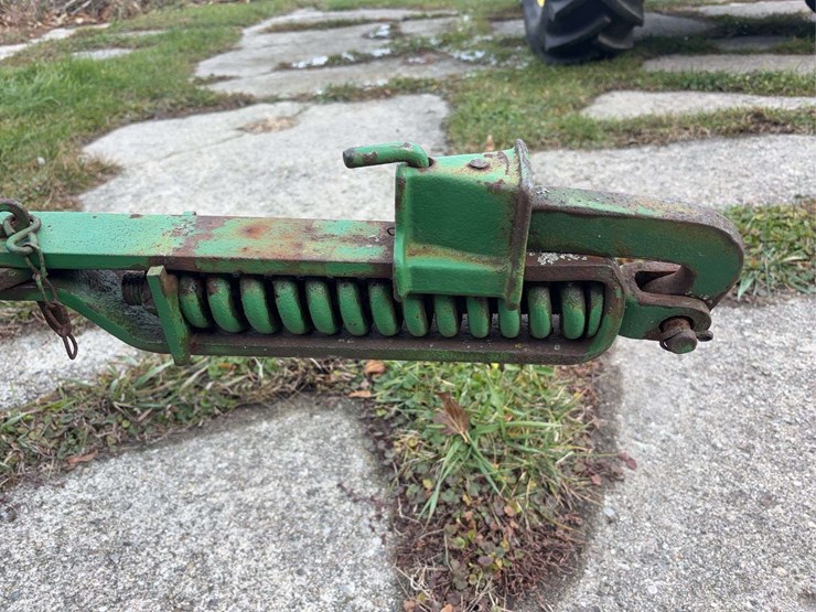 john-deere-12-image-29