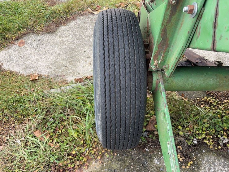 john-deere-no.8-image-37