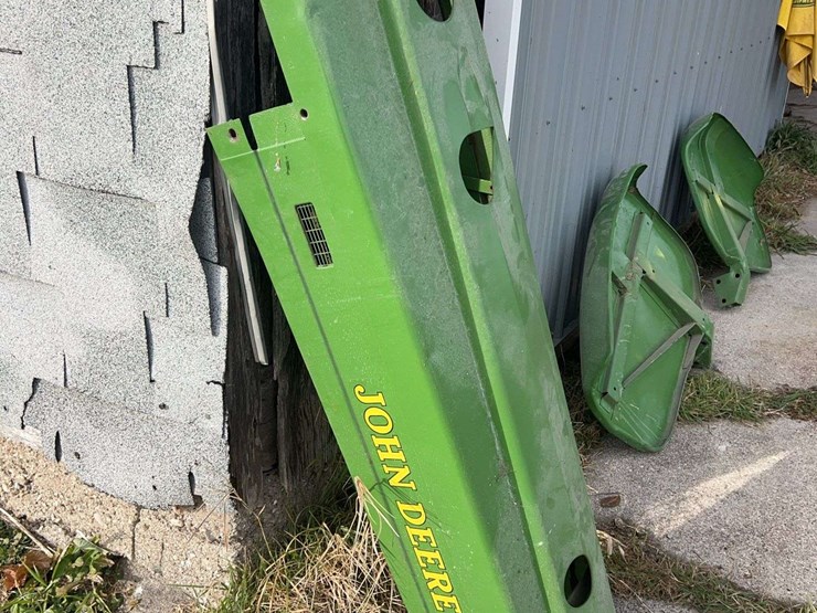 john-deere-model-h-hood-and-grille-panels-image-11