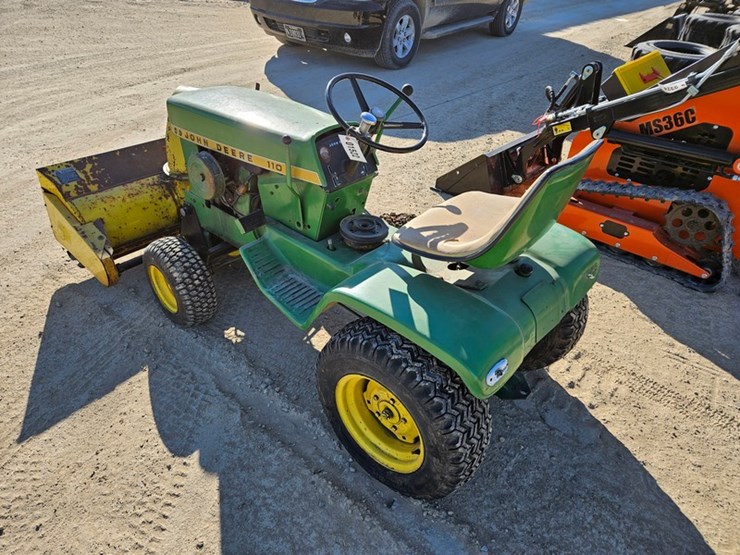 john-deere-140-image-3