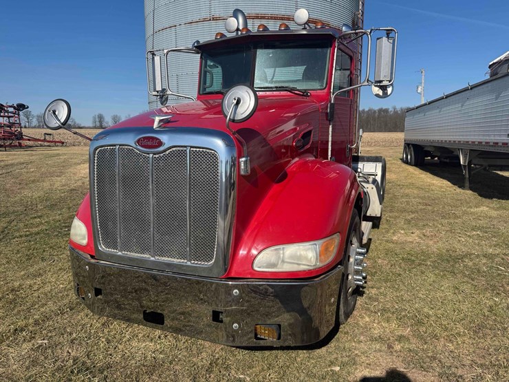 2012-peterbilt-386-image-24