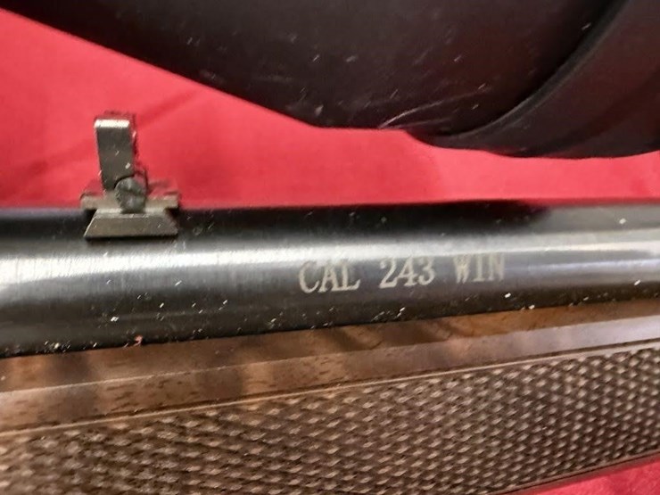 henry-model-h015-243-rifle-image-4