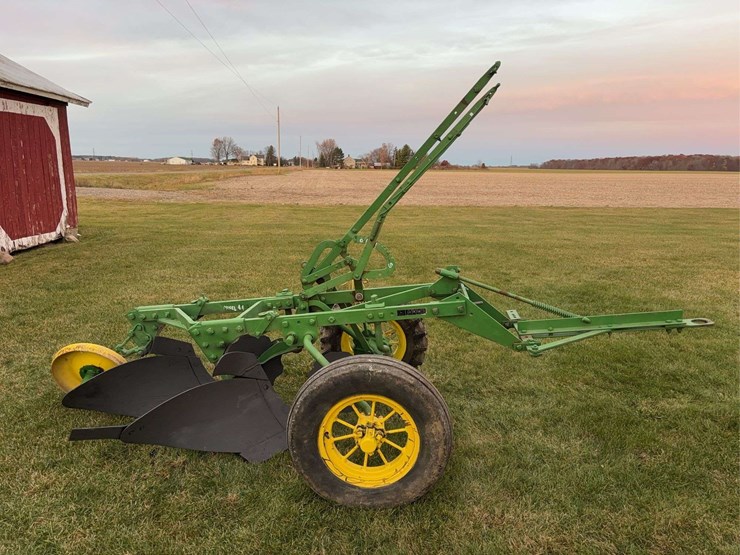 john-deere-14-image-4
