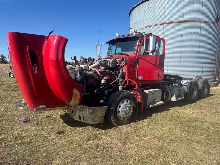 2012-peterbilt-386-image-61