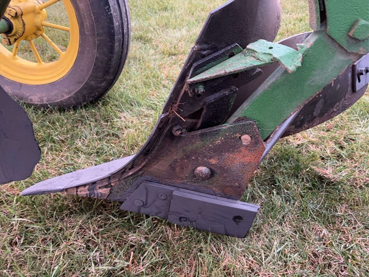 john-deere-14-image-30