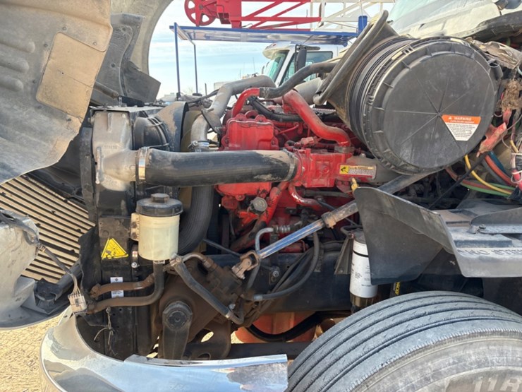 2017-international-prostar-image-9