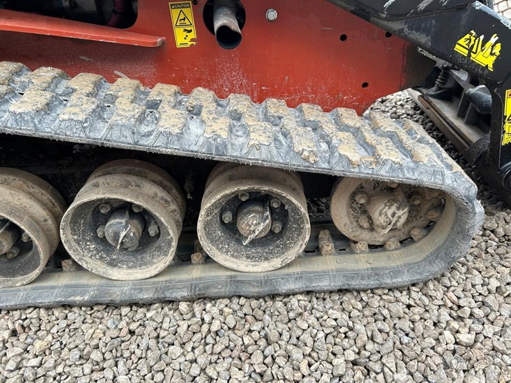 2019-ditch-witch-sk800-image-14