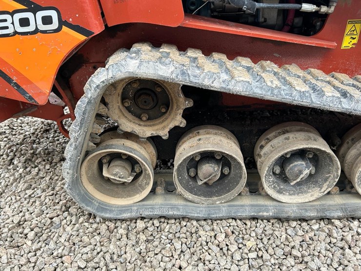 2019-ditch-witch-sk800-image-13