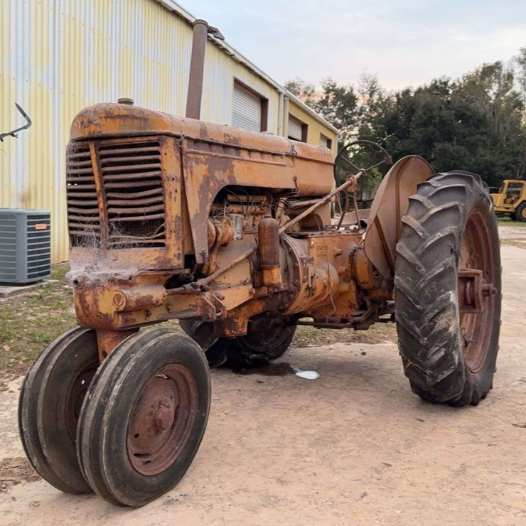 MINNEAPOLIS MOLINE UTU