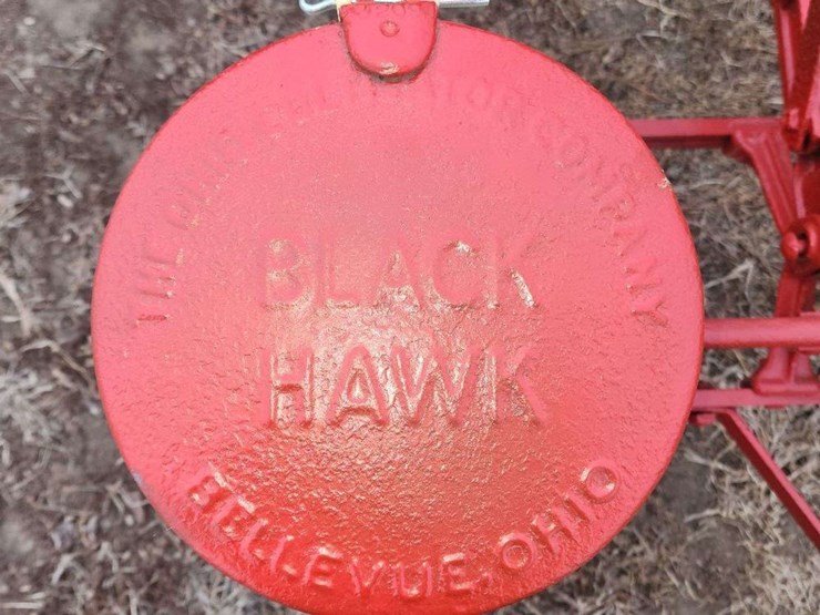 blackhawk-115-two-row-planter-image-9