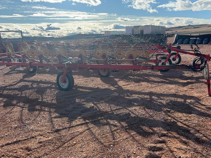 tonutti-v14-v-rake-image-3