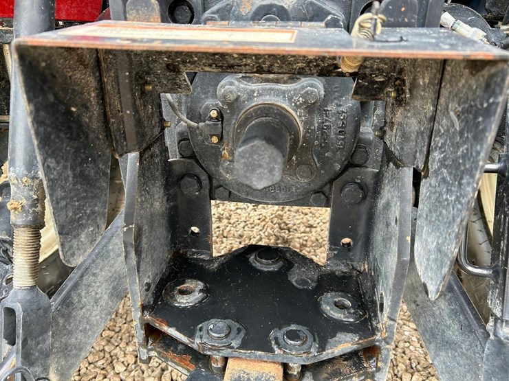 2017-new-holland-workmaster-60-image-17