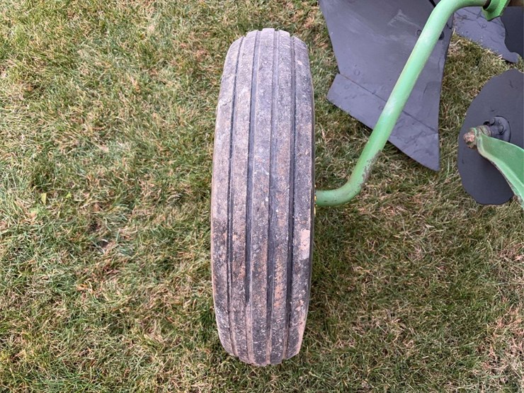 john-deere-14-image-16