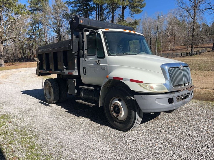 2005-international-durastar-4300-image-8