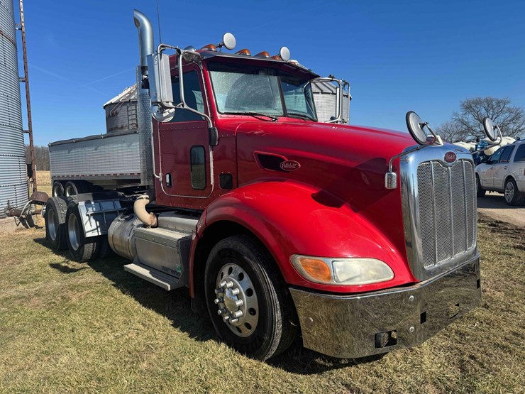 2012-peterbilt-386-image-34