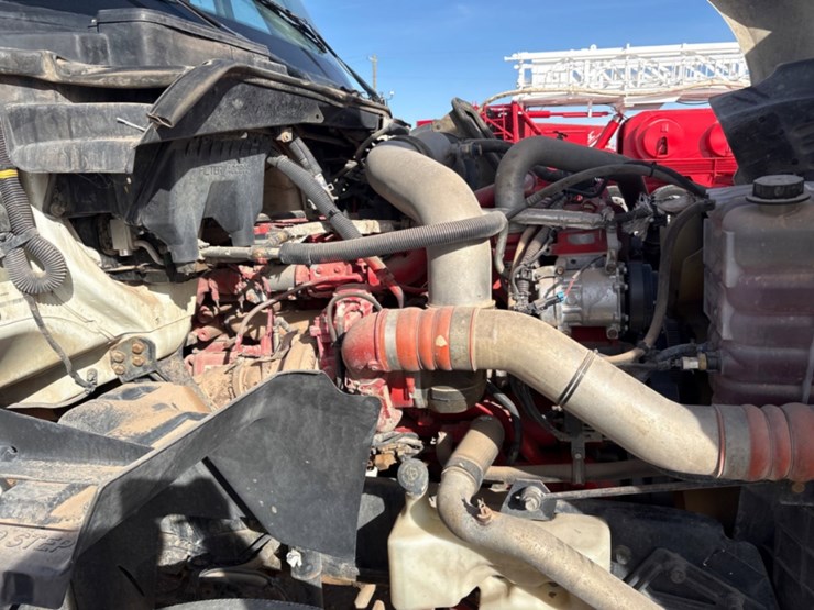 2017-international-prostar-image-10