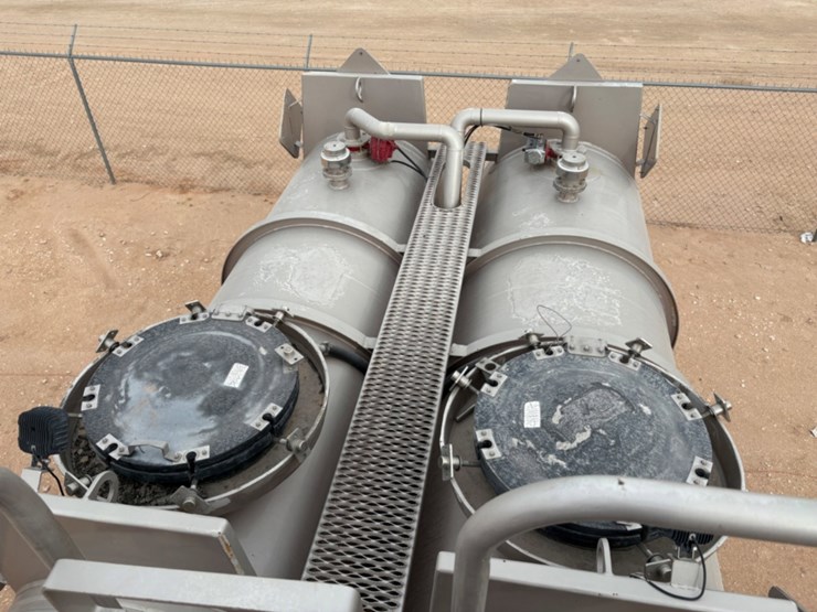 spm-qws1000s-quintuplex-10k-wp-acid-pumper-mtd-on-2008-mertz-t/a-trailer-image-23