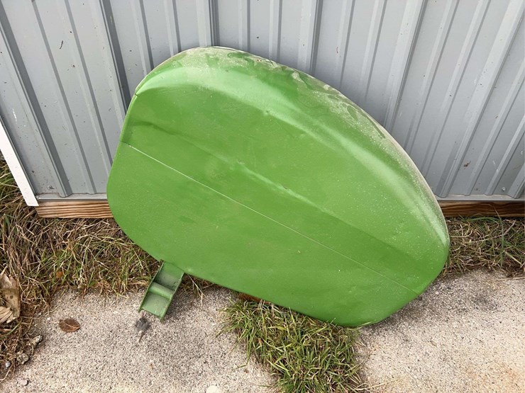 john-deere-model-h-fenders-and-brackets-image-12