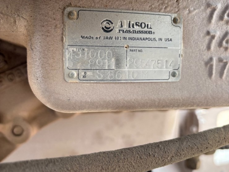 spm-qws1000s-quintuplex-10k-wp-acid-pumper-mtd-on-2008-mertz-t/a-trailer-image-17