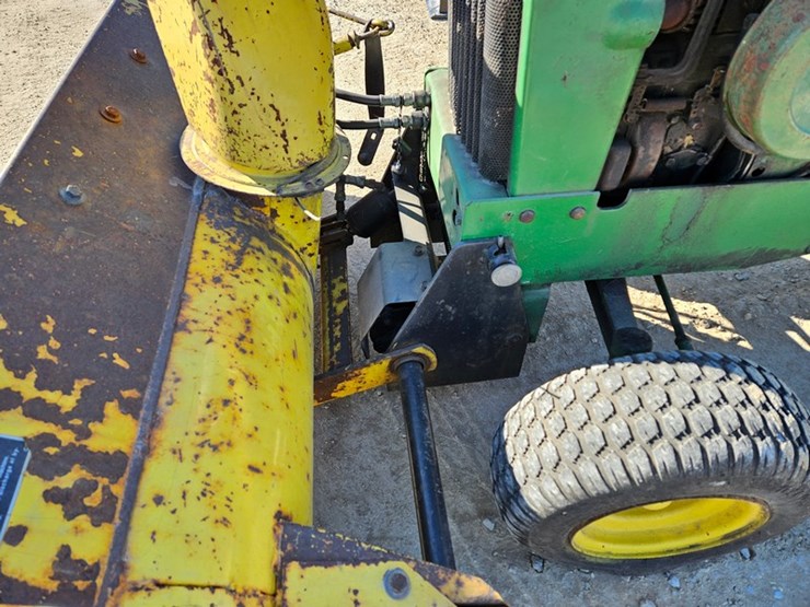 john-deere-140-image-11