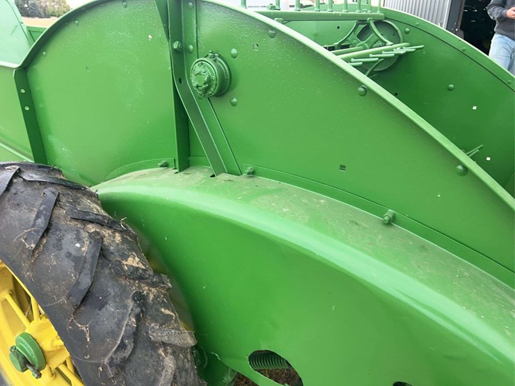 john-deere-model-h-manure-spreader-image-31