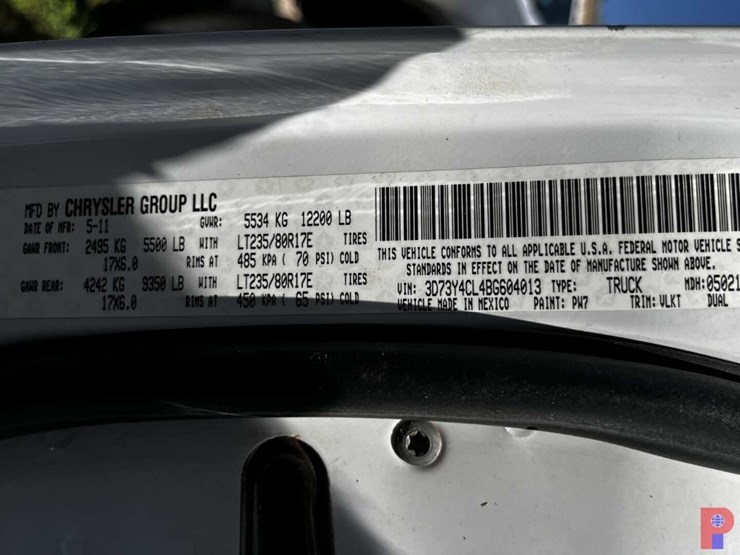 2011-ram-3500-laramie-image-7