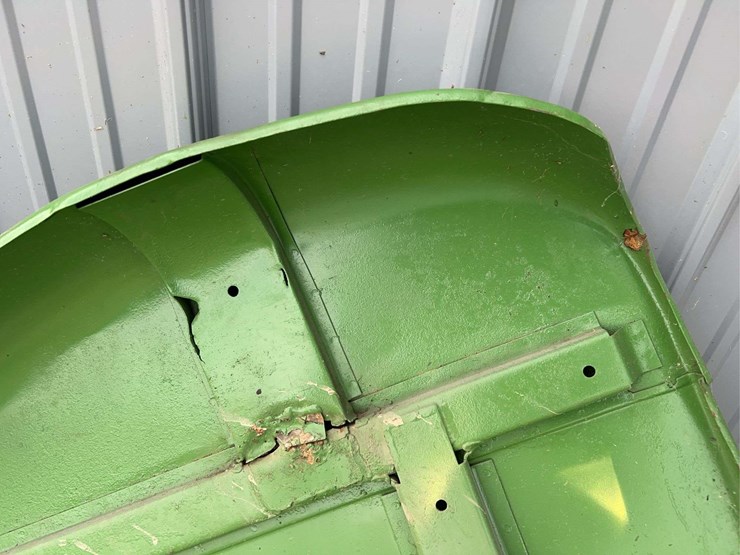 john-deere-model-h-fenders-and-brackets-image-20