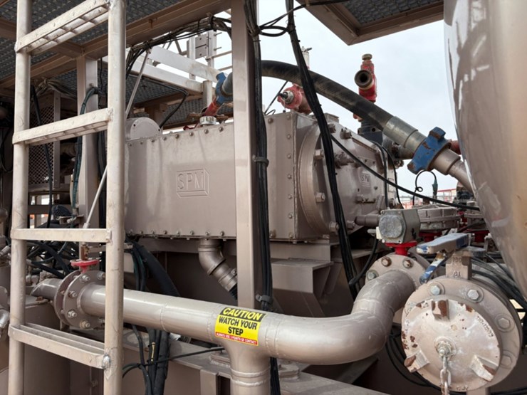 spm-qws1000s-quintuplex-10k-wp-acid-pumper-mtd-on-2008-mertz-t/a-trailer-image-14