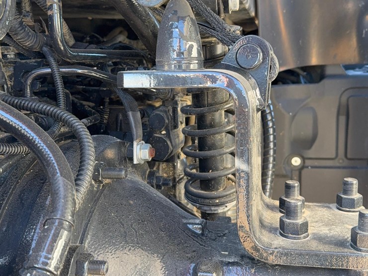 2021-case-ih-maxxum-135-image-51