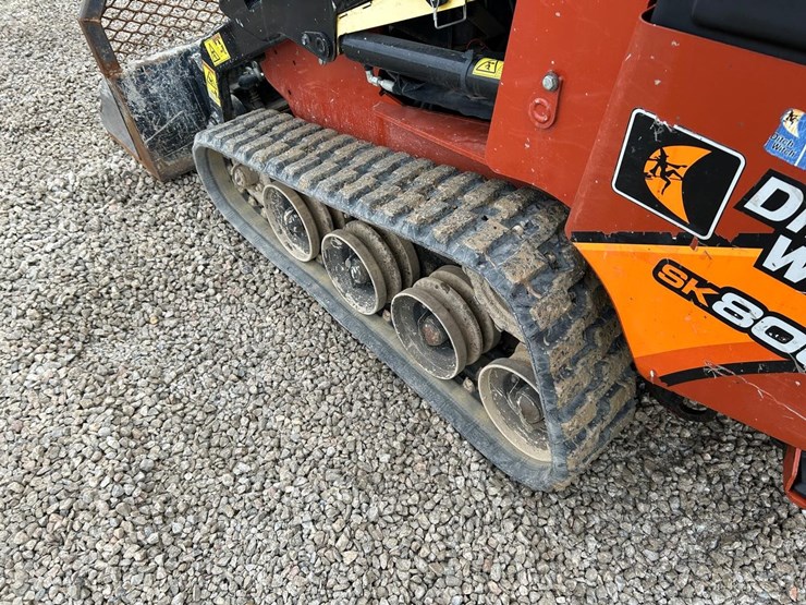 2019-ditch-witch-sk800-image-16