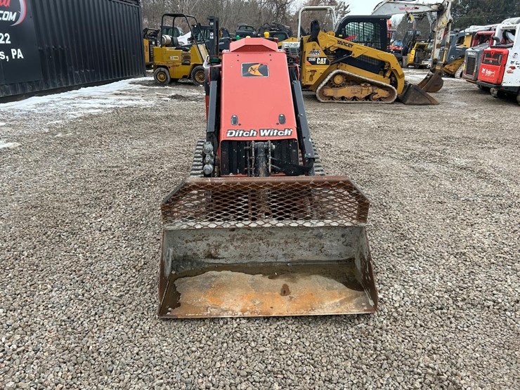 2019-ditch-witch-sk800-image-7