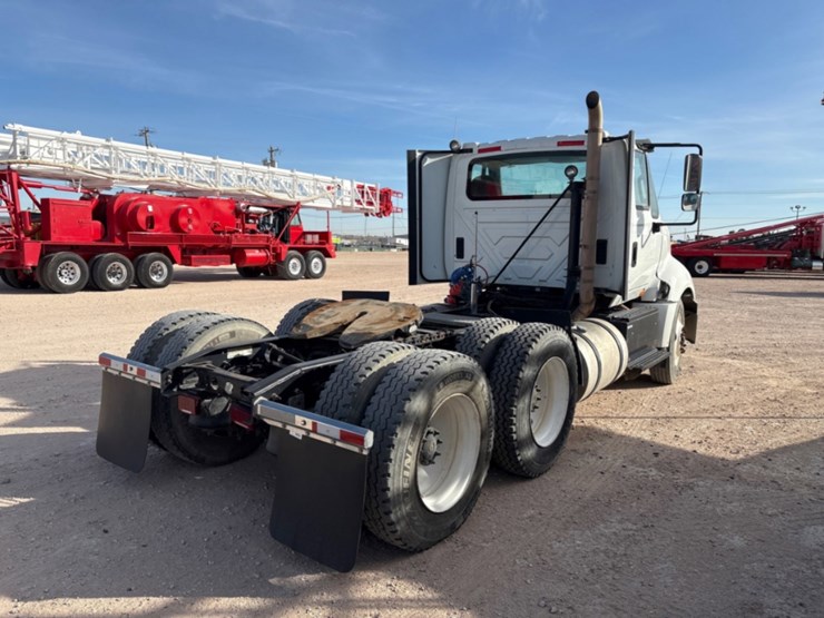 2017-international-prostar-image-3