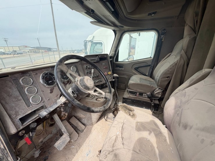 2007-caterpillar-c15-image-5