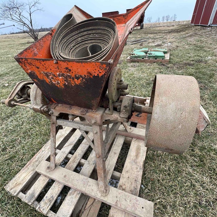 -LETZ Burr Mill, belt drive