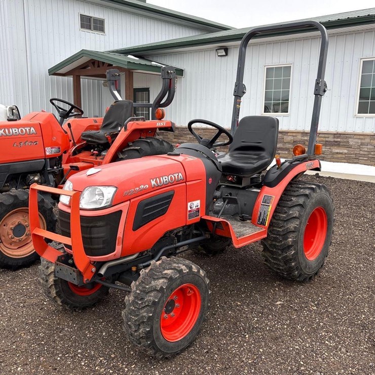KUBOTA B2320
