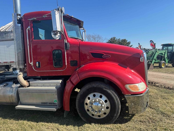 2012-peterbilt-386-image-31