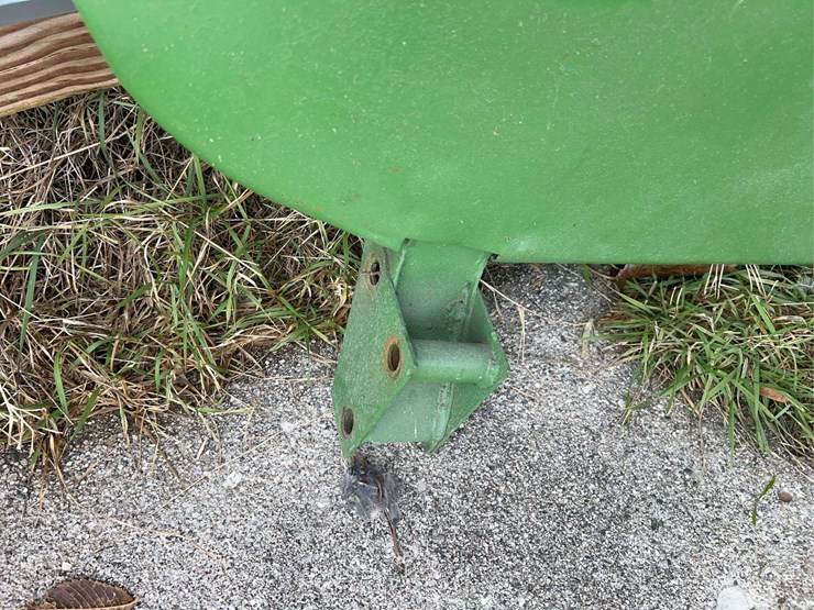 john-deere-model-h-fenders-and-brackets-image-18