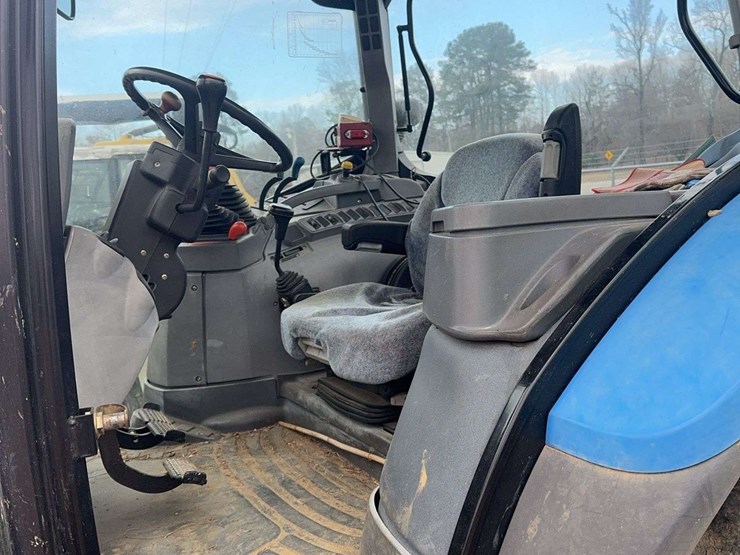 new-holland-ts100a-image-10